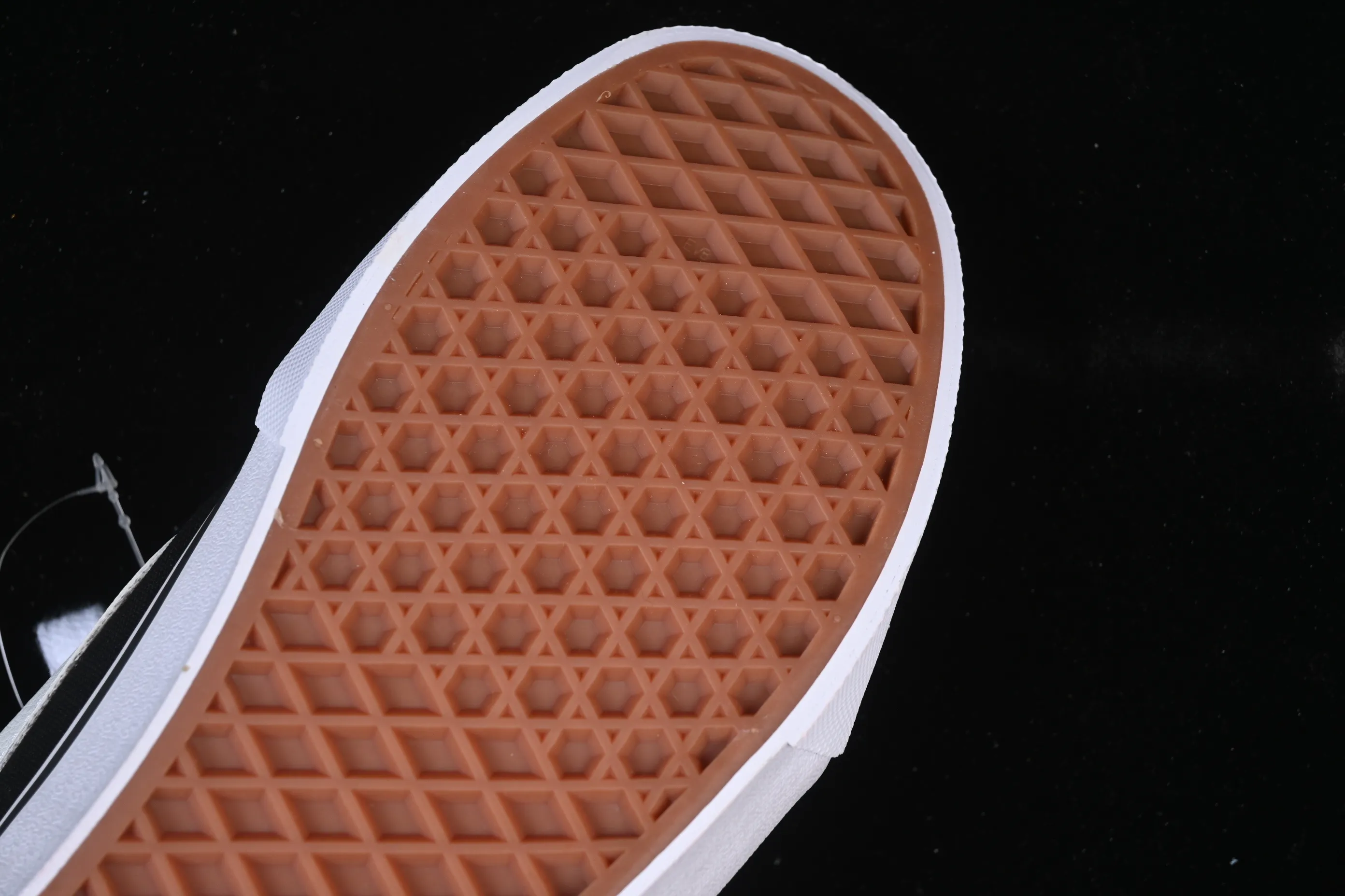 All categories Vans Vans series Vans Low Vans low-top Vans Knu-Skool high street American retro casual canvas skateboard shoes VN0009QC6BK